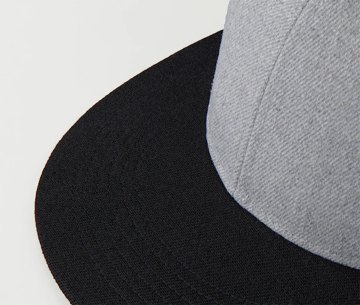 8802.ヘザーグレー/ブラック つば