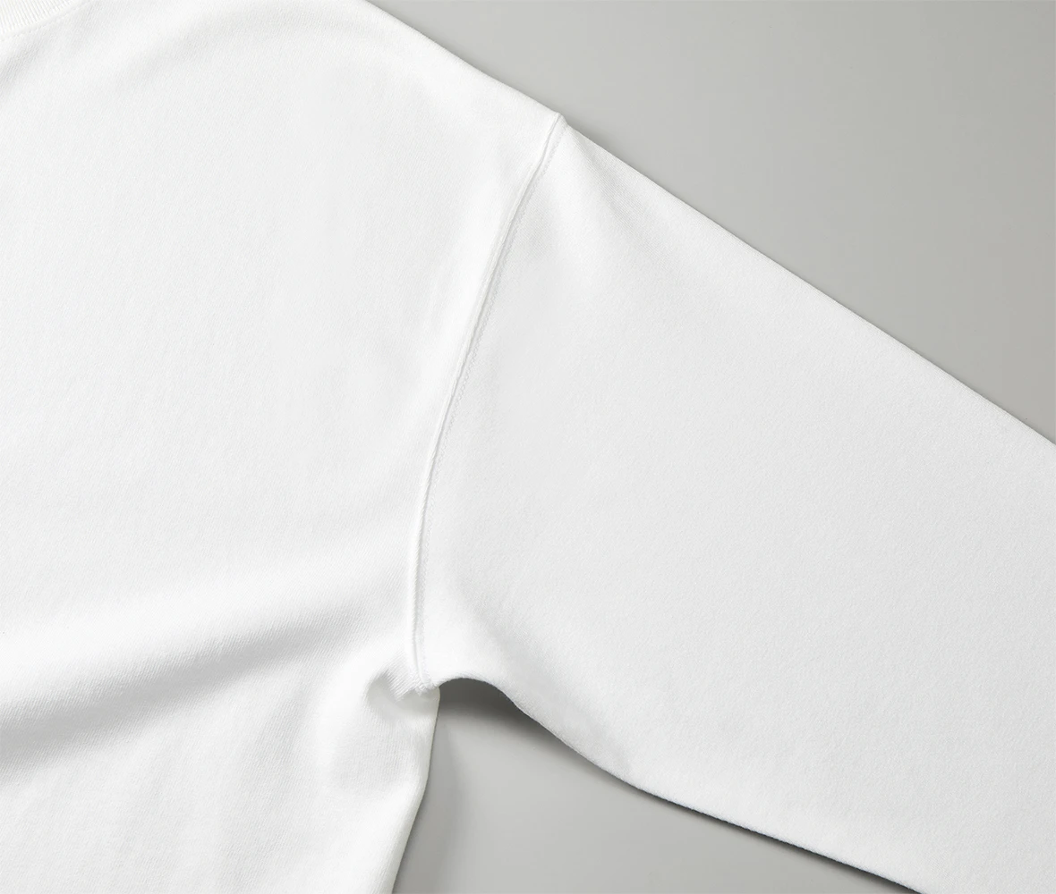 アームホールには丈夫なまたぎ2本針始末