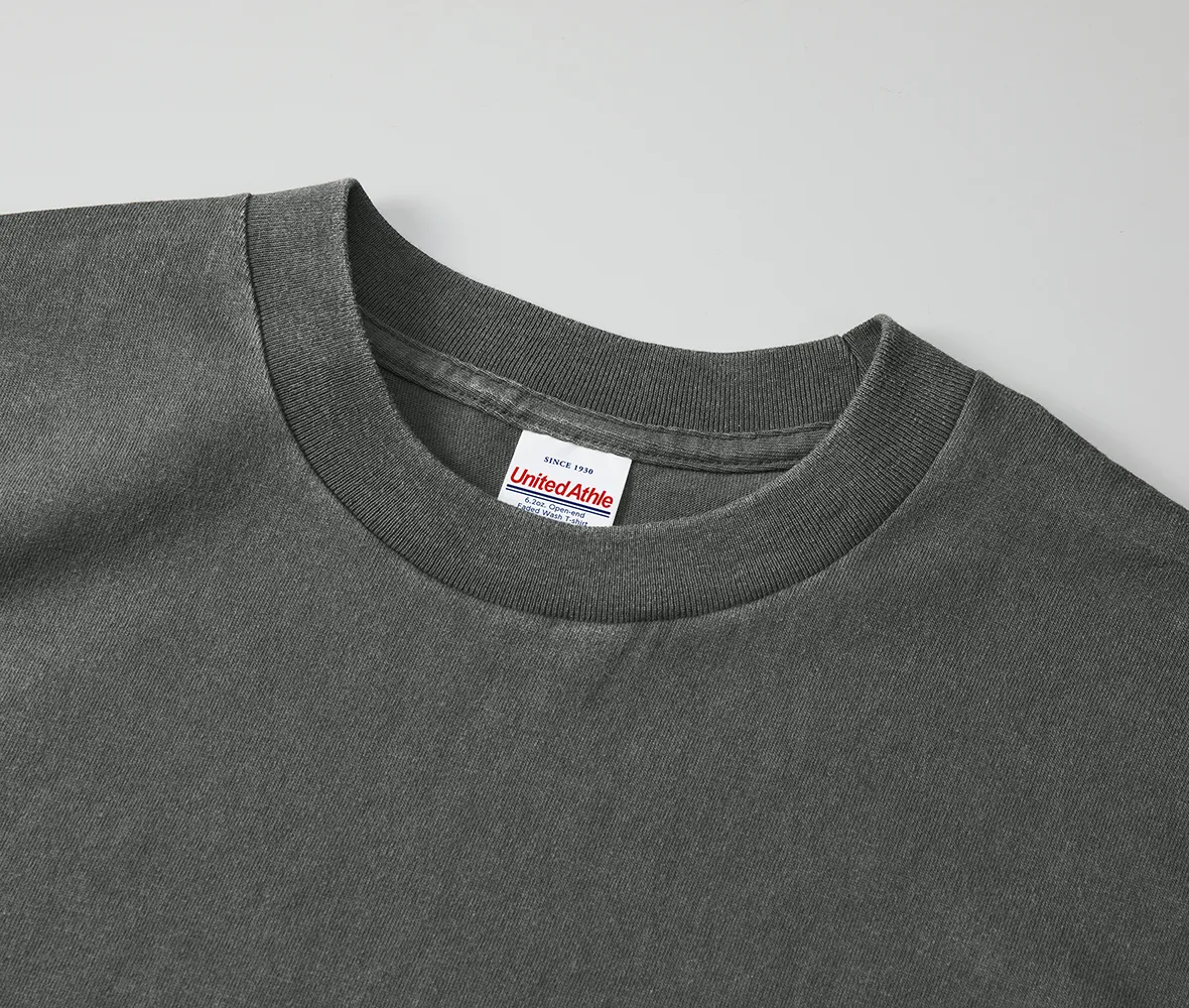 首リブはミニマルなステッチなし仕様